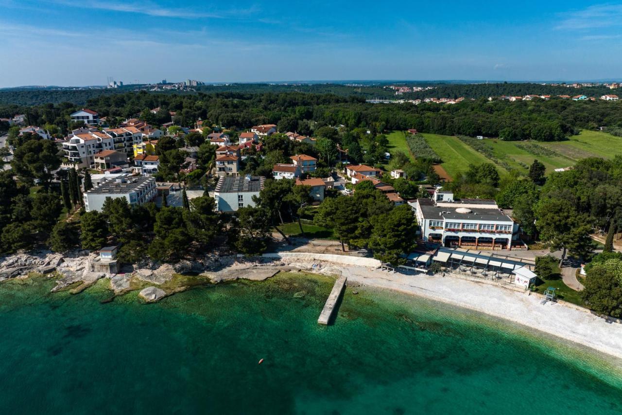 Apartment Axelle 50 Meters To The Beach Banjole Eksteriør billede